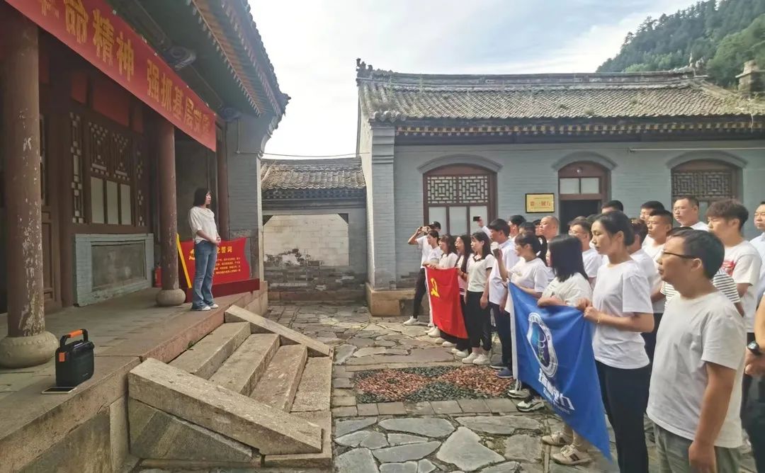 重溫崢嶸歲月，傳承紅色精神 ！